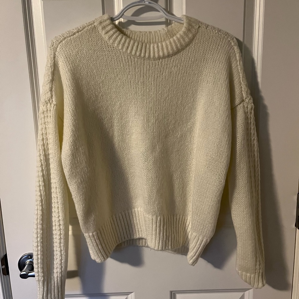 Abercrombie & Fitch Sweater
